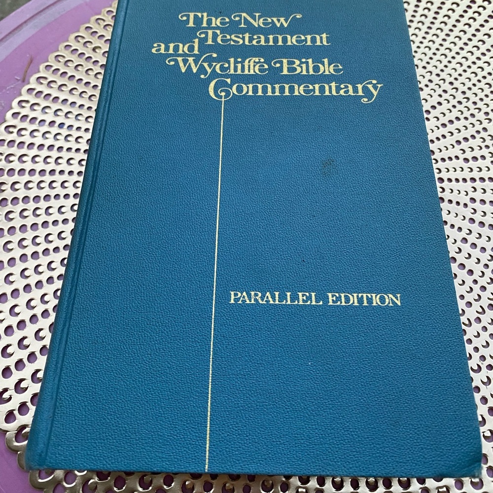 The New Testament and Wycliffe Bible Commentary